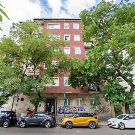 Bpr Ethereal Panoramic With A/c & Balcony *