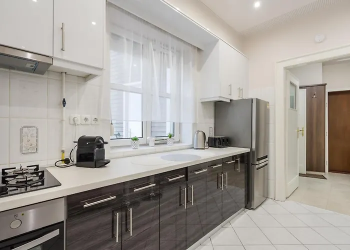 Bpr Ethereal Panoramic With A/c & Balcony Budapeszt