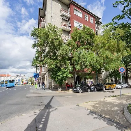 Bpr Ethereal Panoramic With A/c & Balcony *