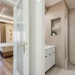 Lejlighed Bpr Ethereal Panoramic With A/c & Balcony Budapest